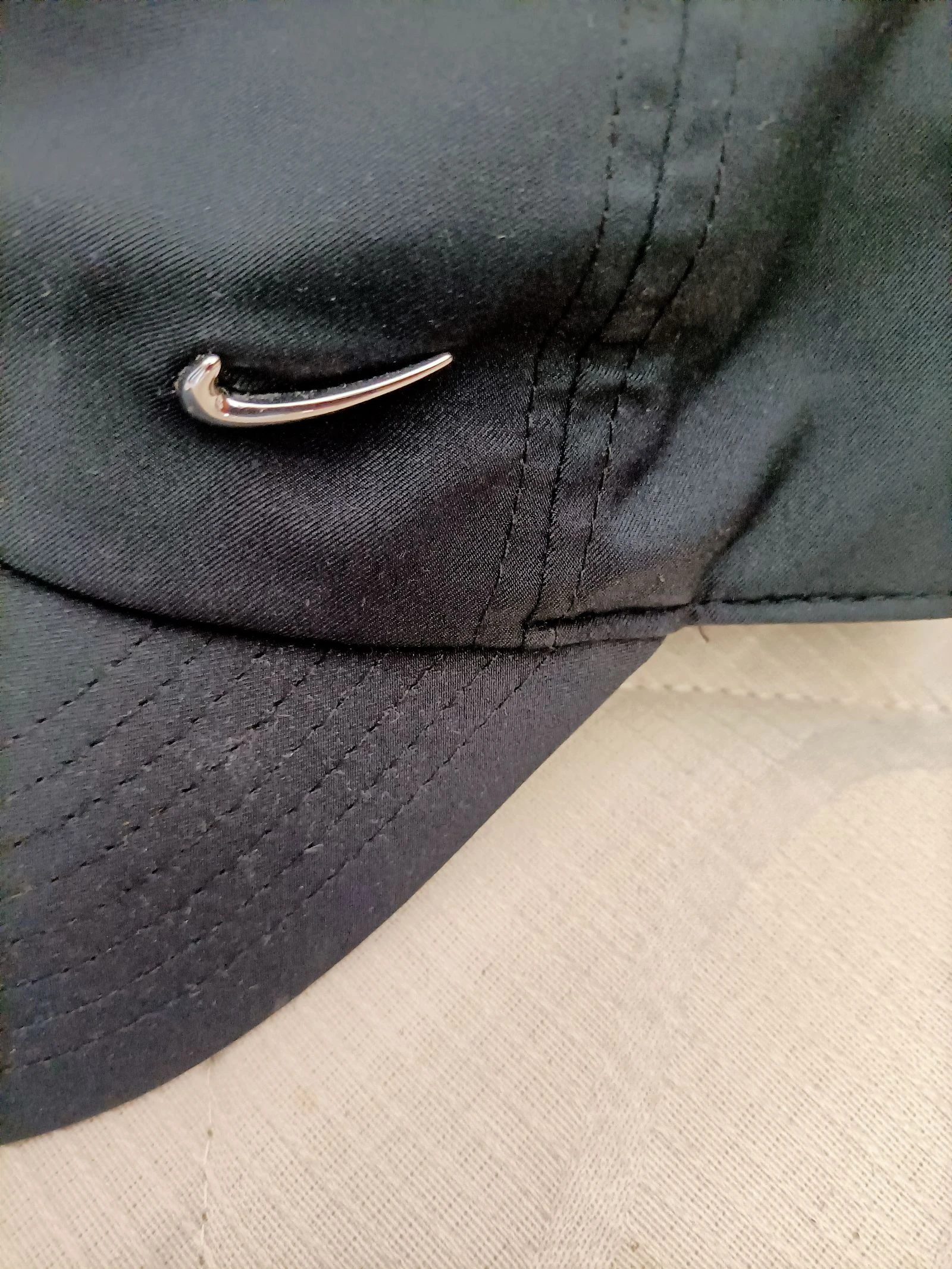 Boné Nike Heritage86 com Swoosh de Metal Preto - Novo – photo 3